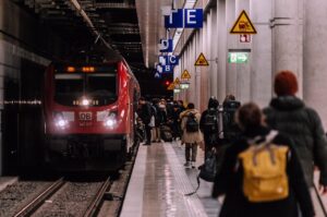 九州の電車で楽しむ旅行と神社めぐりのおすすめプランは？