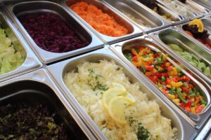 宮崎の旅館で楽しめるビュッフェの魅力とは？